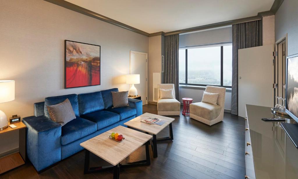 The Lofton Hotel Minneapolis, Tapestry Collection by Hilton photo