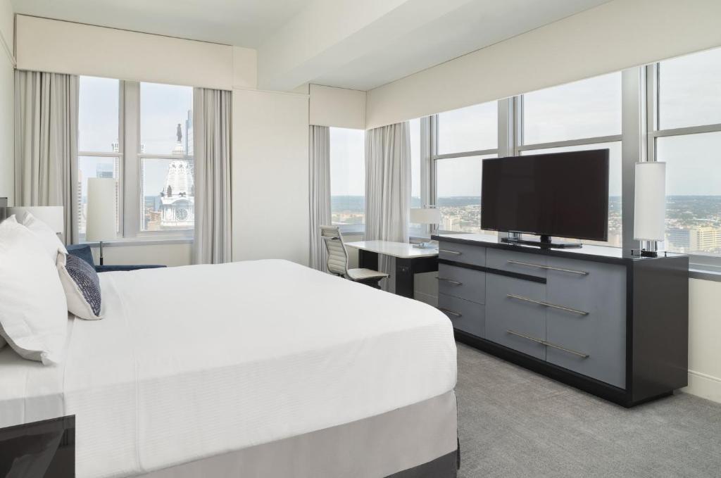 Loews Philadelphia Hotel - 