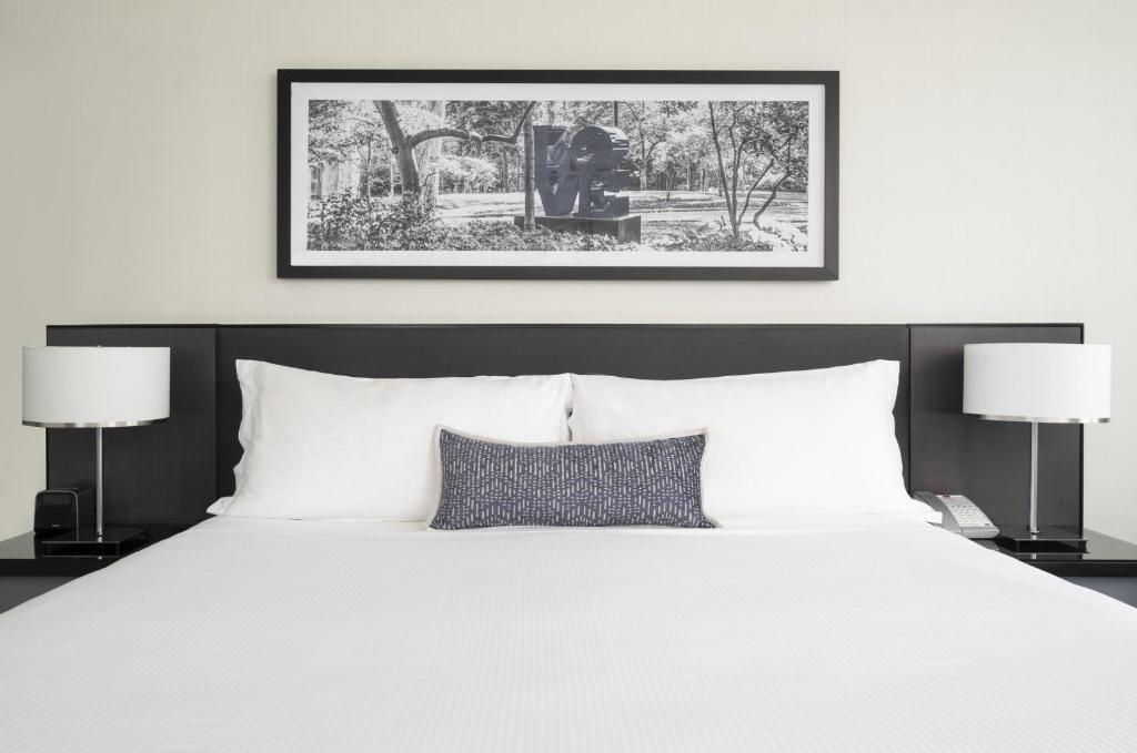 Loews Philadelphia Hotel - 
