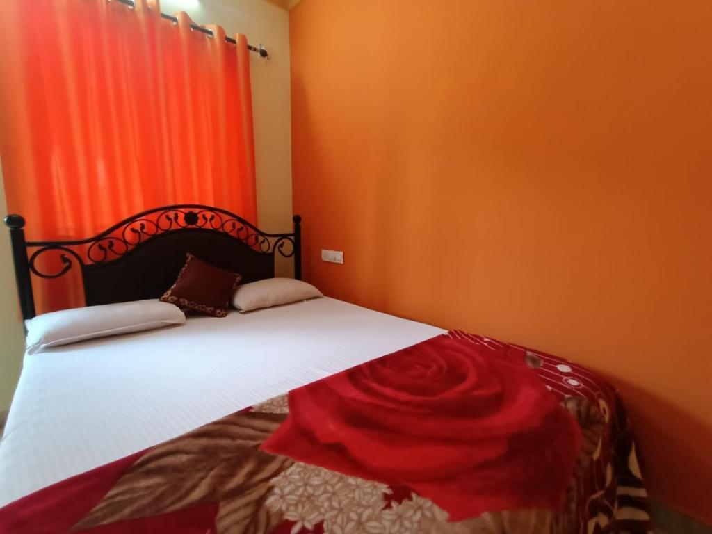 Postel nebo postele na pokoji v ubytování Beach Shalom Luxury Apartment and Villa Colva
