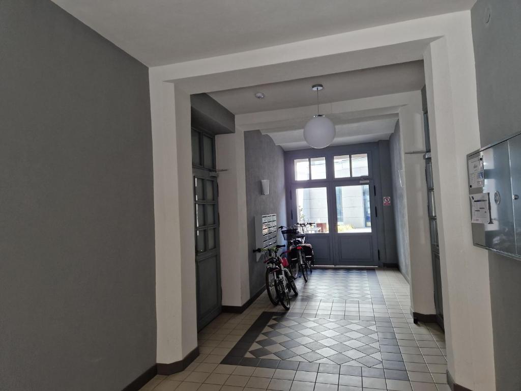 Jazda na bicykli v okolí ubytovania Apartament My City