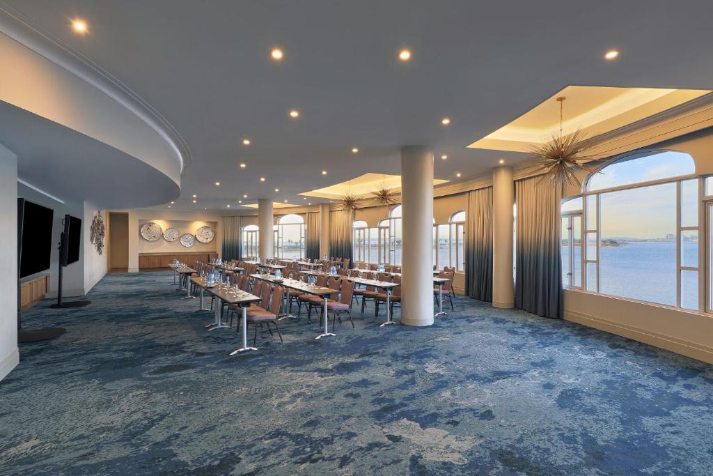 Loews Coronado Bay Resort photo