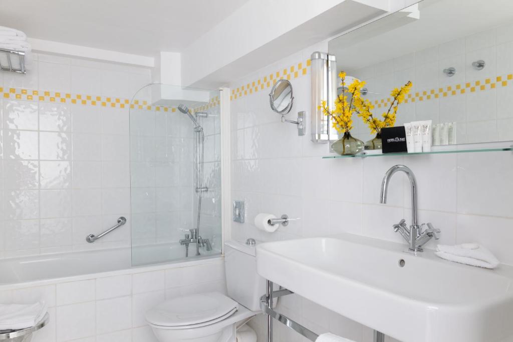 Hôtel Le Colisée - Resim 11