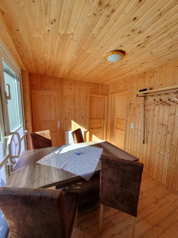 Ferienhäuser & Bungalows - Naturcamp Meyersgrund im Thüringer Wald - Twee Slaapkamers Huis