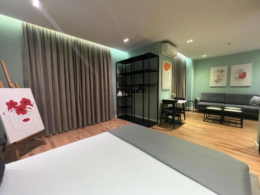 Tirana Apartments - Studio Apartment With Garden View