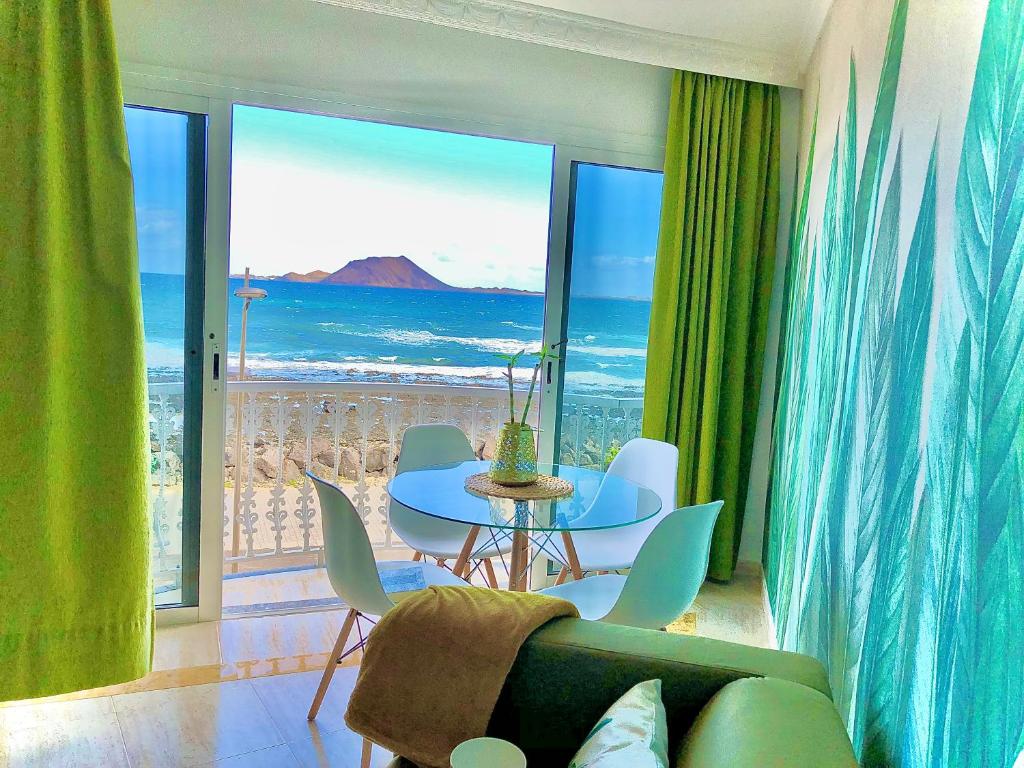Fotografie z fotogalerie ubytování Precioso apartamento con vistas espectaculares v destinaci Corralejo