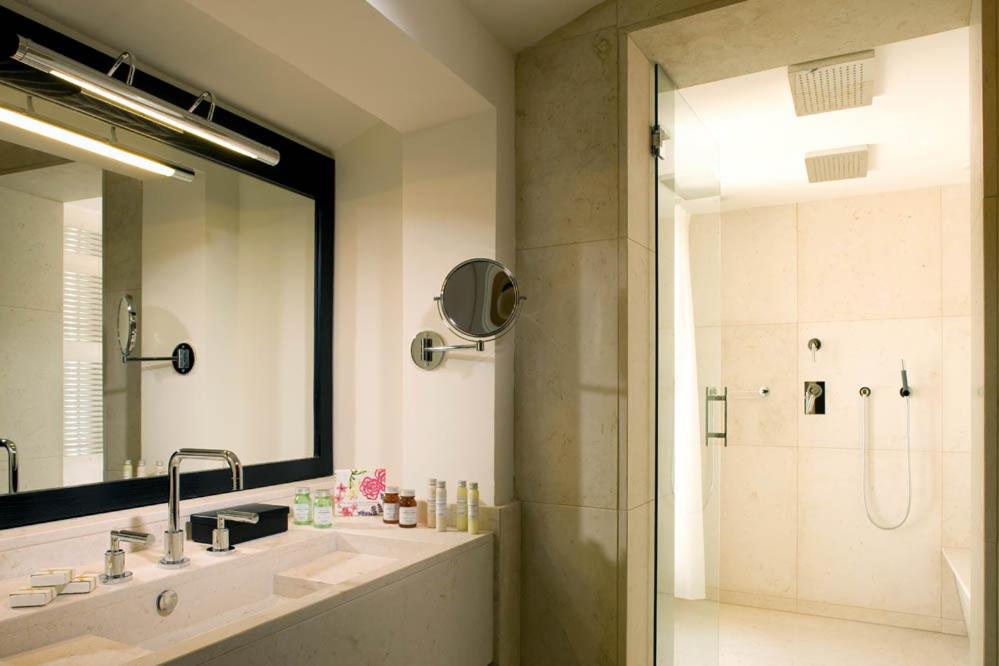 Relais & Chateaux Palazzo Seneca - Deluxe Doppel- Oder Zwillingszimmer Mit Balkon