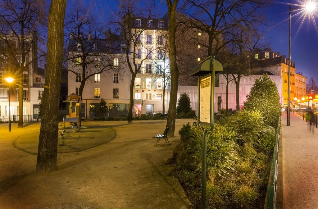 Hôtel du Parc Montparnasse - Resim 19