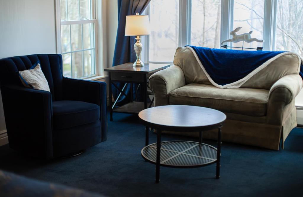 Inn at Taughannock Falls - Parkview - Junior Suite