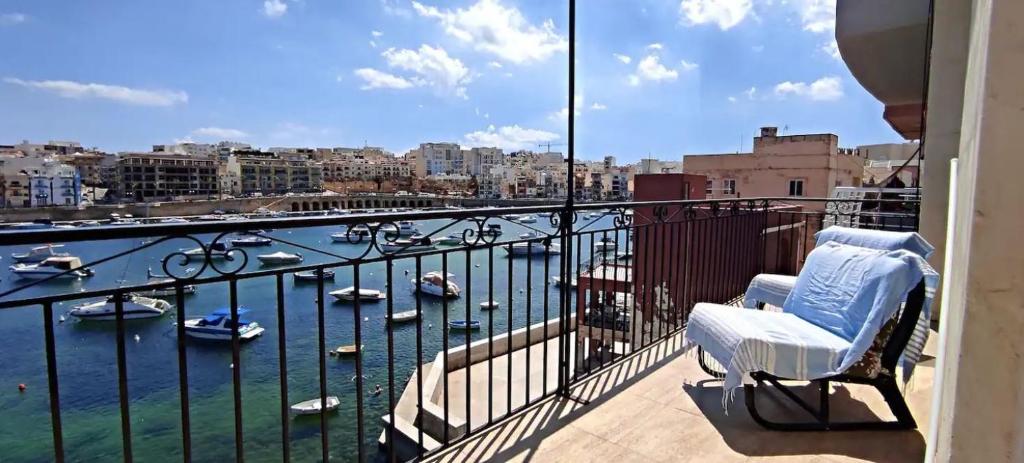 Balkón nebo terasa v ubytování Sea View 2 bedroom apartment