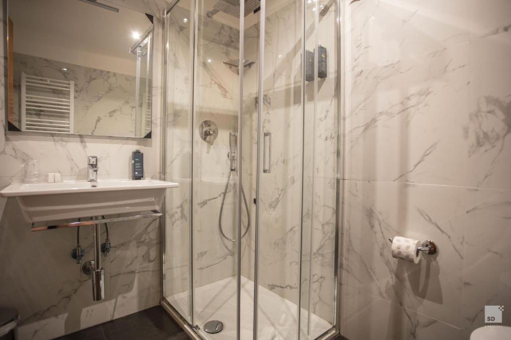 Un baño de Hotel Diplomatic