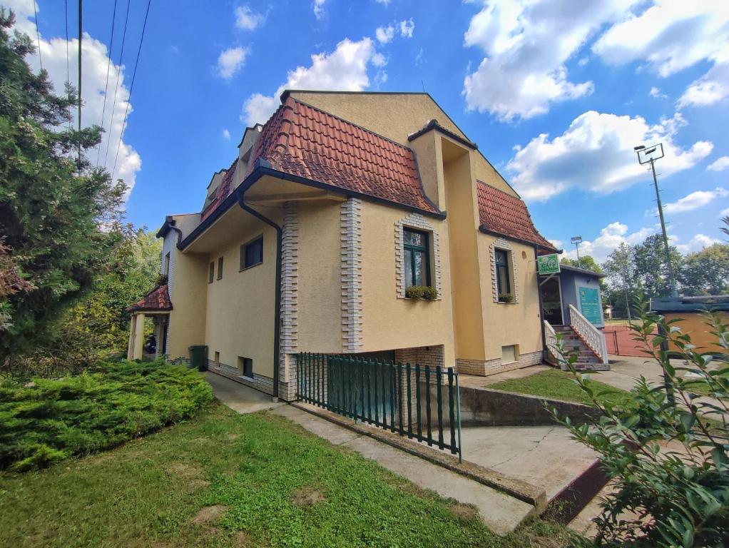 Budova, kde se the country house nachází