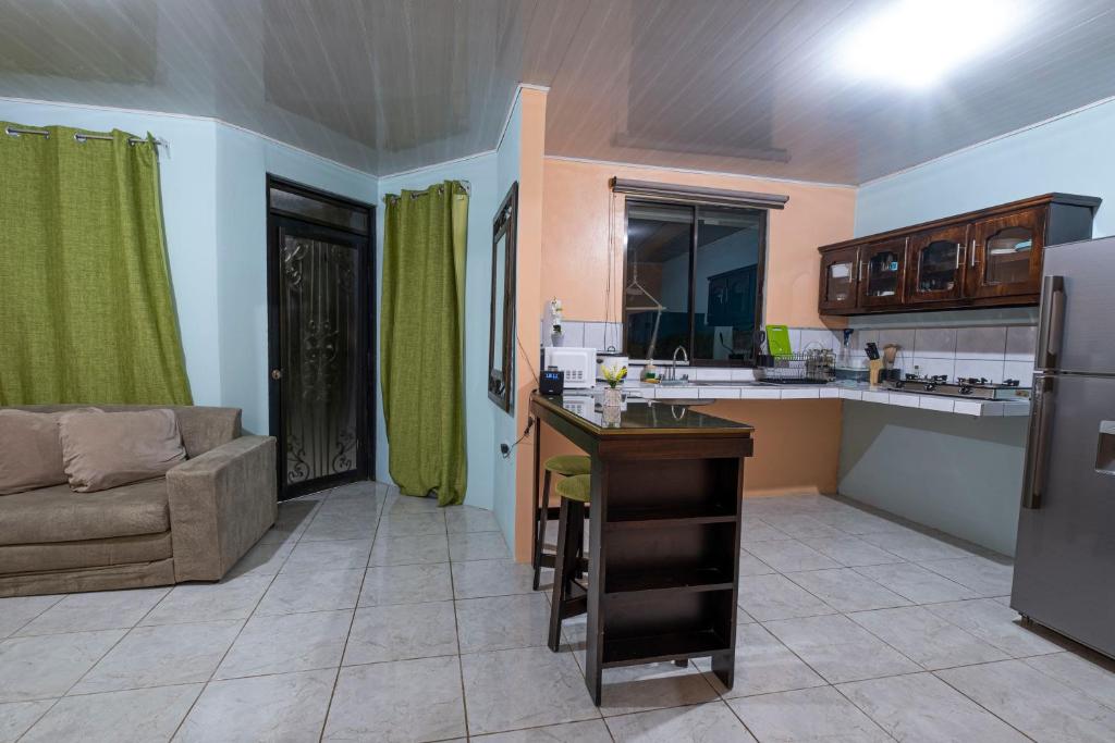 Kuchyň nebo kuchyňský kout v ubytování Jordi´s House