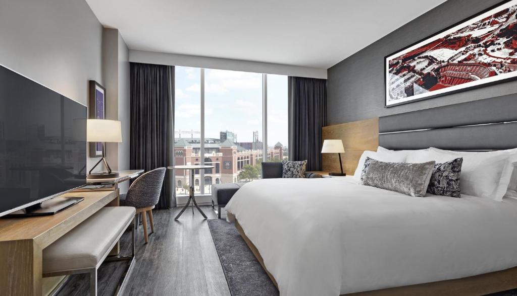 Live! by Loews - Arlington, TX - Re Premium