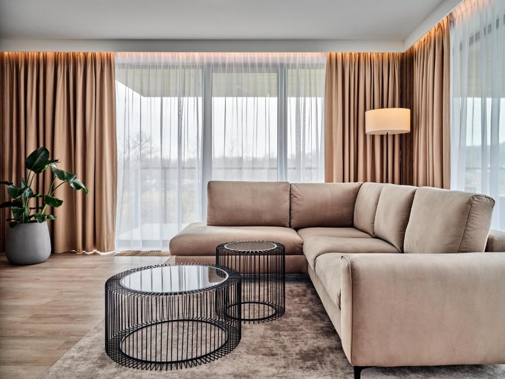 
One-Bedroom Premium Suite with Terrace and View
