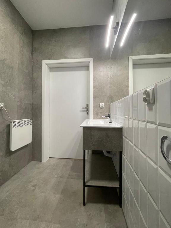 Apartament Arte Povera - Appartement De Deux Chambres