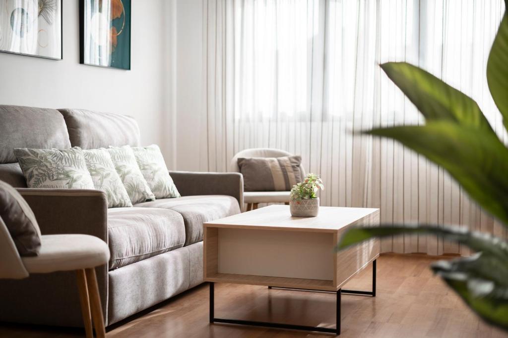 EnjoyGranada EMIR 4C + Parking - 8