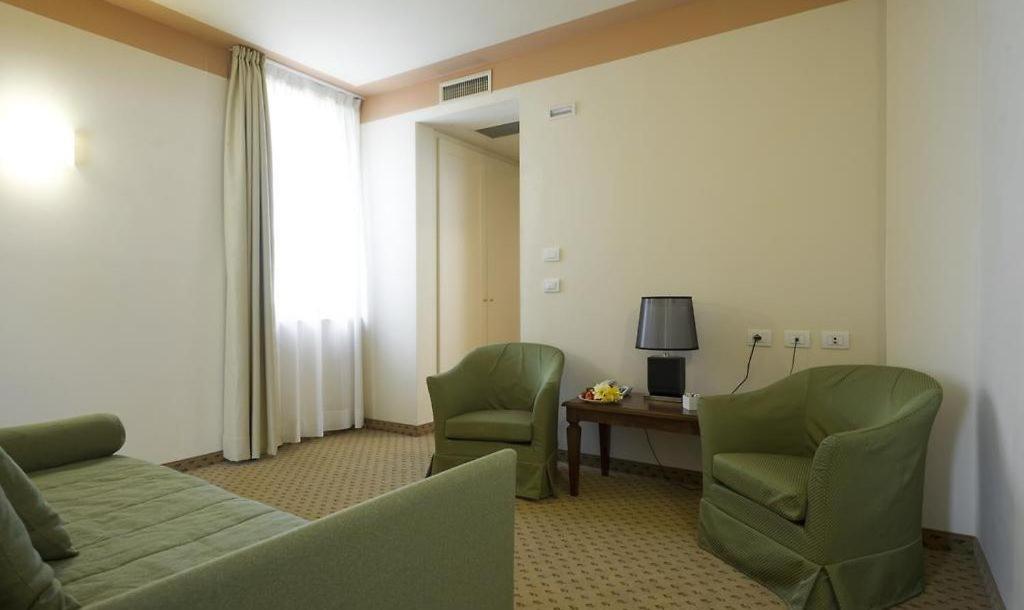 Posedenie v ubytovaní Cora Hotels Leon d'Oro