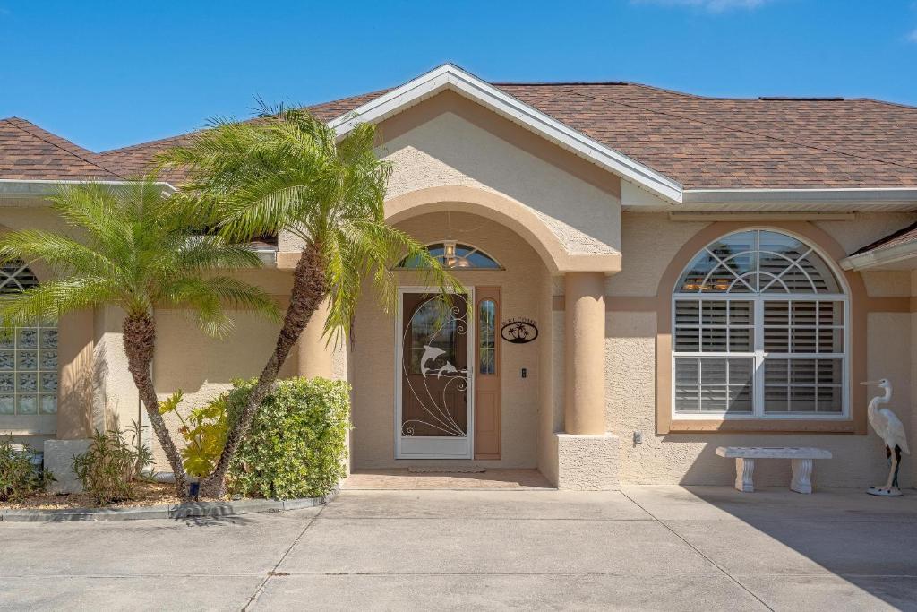 Pool, Sleeps 6! Villa Cheery Waters Retreat, Rotonda West (updated prices 2024)