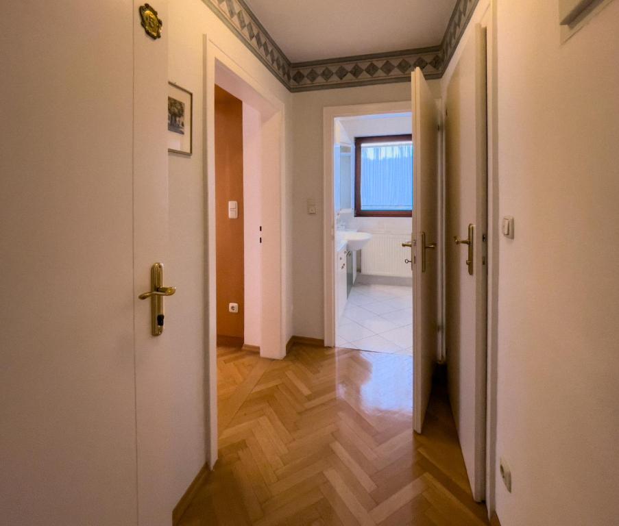 Fotografie z fotogalerie ubytování Landhaus zu Kürenberg v destinaci Bergham