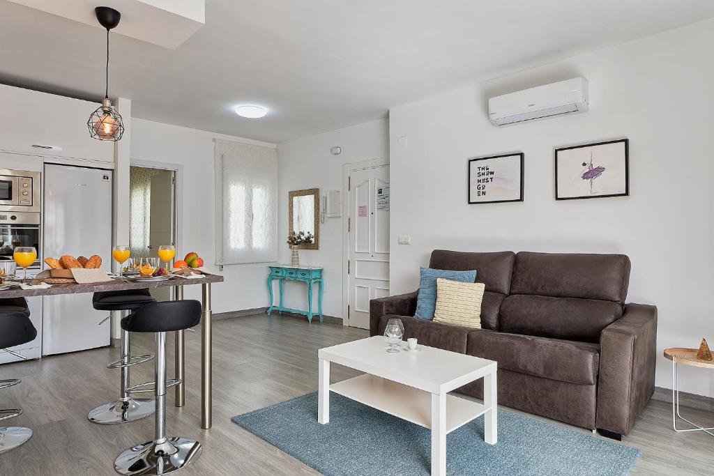 A seating area at Capitán - Apartamento en el autentico centro de Málaga