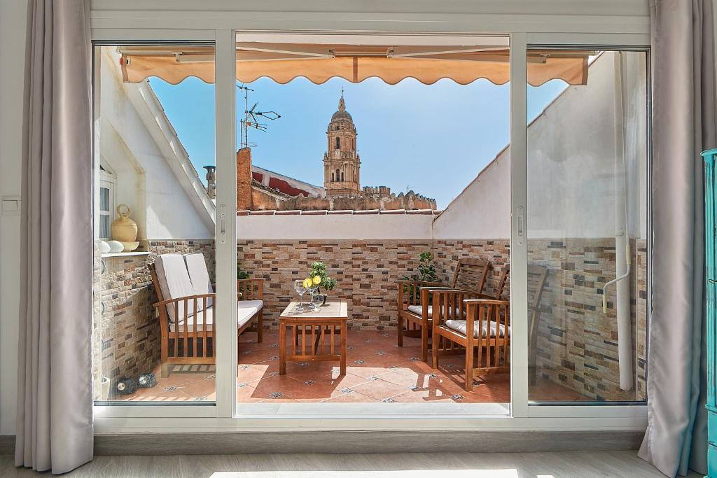 Patio alebo iná vonkajšia časť ubytovania Capitán - Apartamento en el autentico centro de Málaga