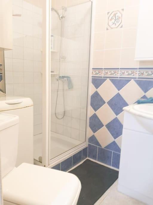 Fotografia z galérie ubytovania Lovely 1 Bed Apartment With Pool Near Amenities. v destinácii Torrevieja