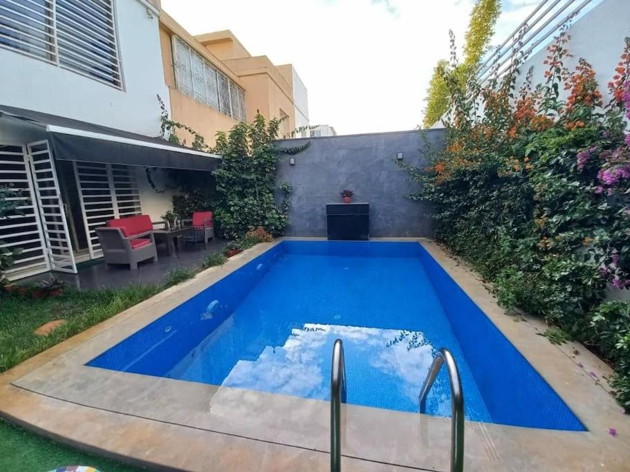 Bassein majutusasutuses Villa de luxe piscine või selle lähedal