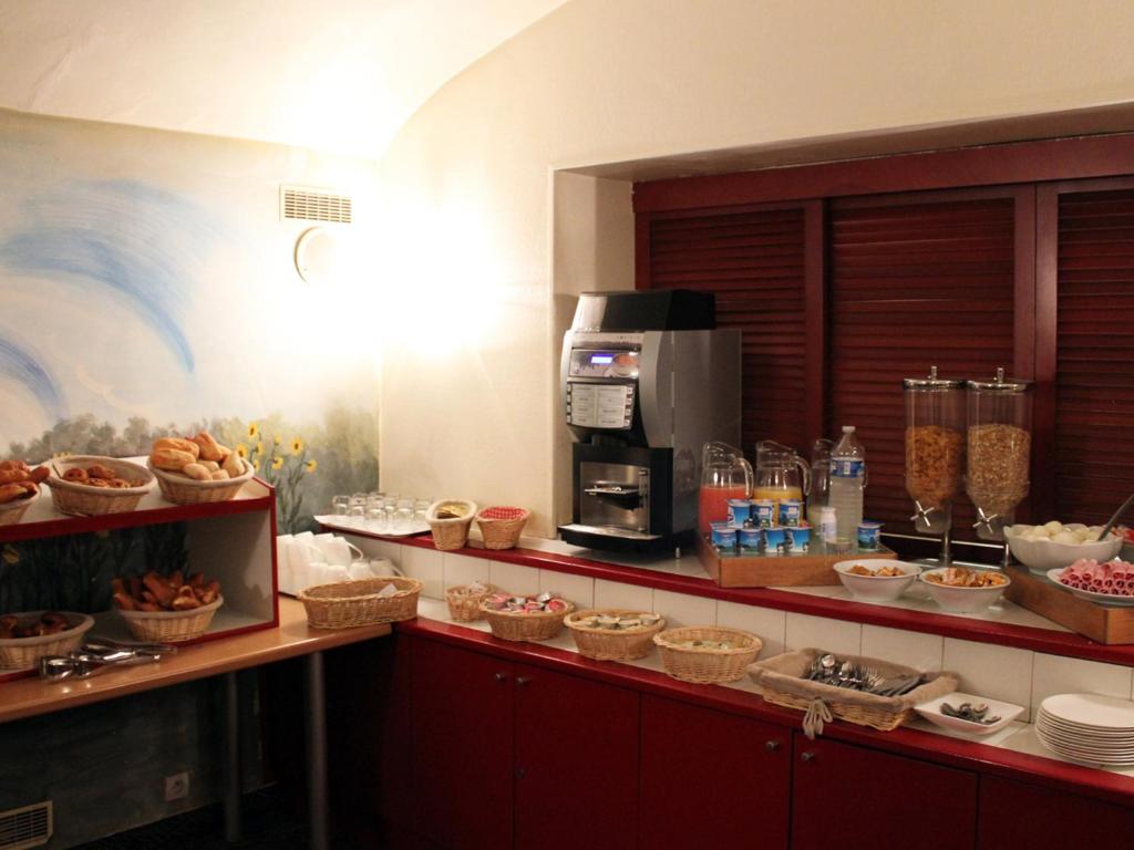 New Hotel Saint Lazare - Resim 10