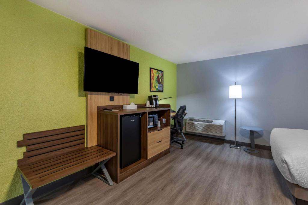 Best Western Plus St. Louis West-Westport photo