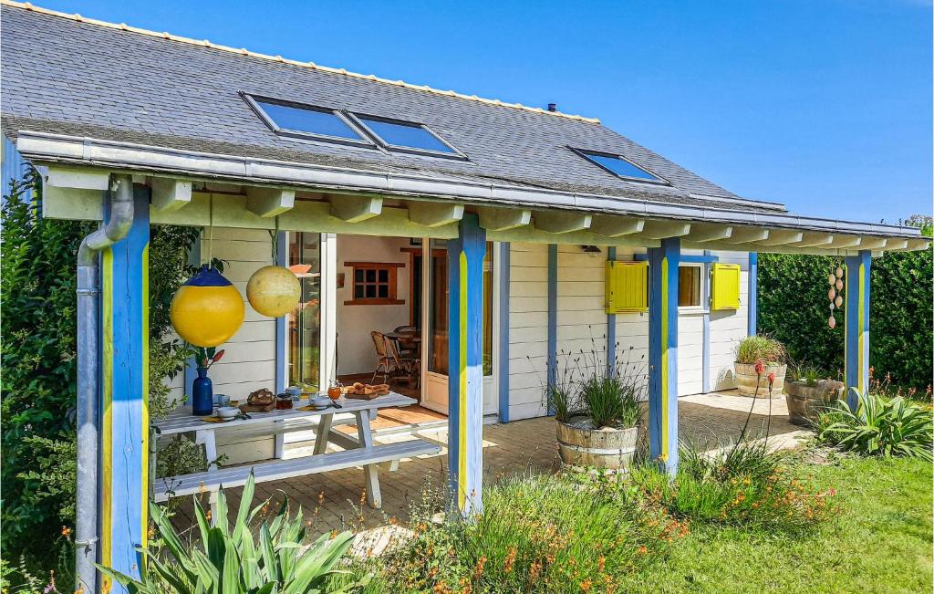 Κήπος έξω από το 2 Bedroom Gorgeous Home In Plouguerneau