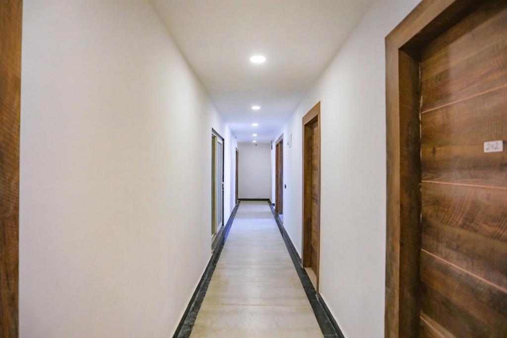 Fotografie z fotogalerie ubytování FabExpress F9 Noida Sector 27 v destinaci Noida