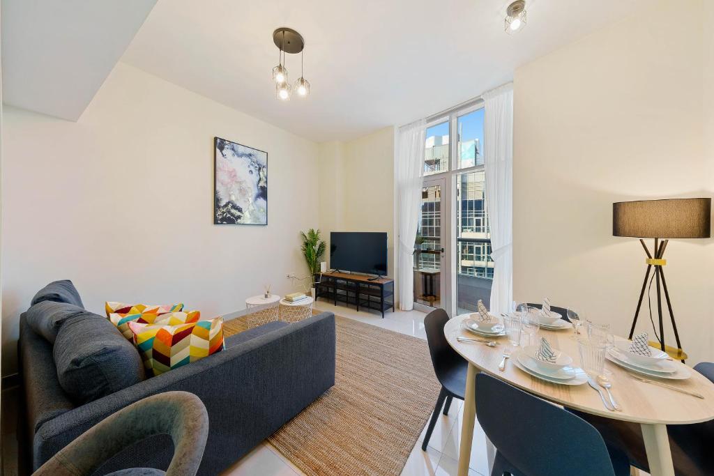 Impressive View 2BR in Dubai Marina Walk2Beach