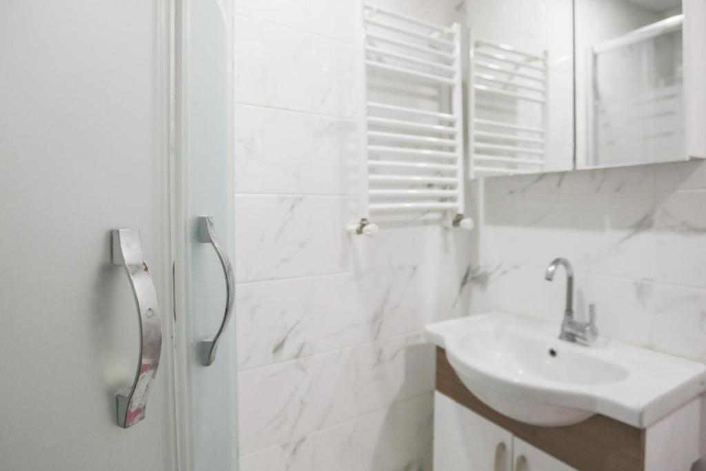 Fotografie z fotogalerie ubytování Flat Close to Shopping Malls in Kagithane v destinaci Istanbul