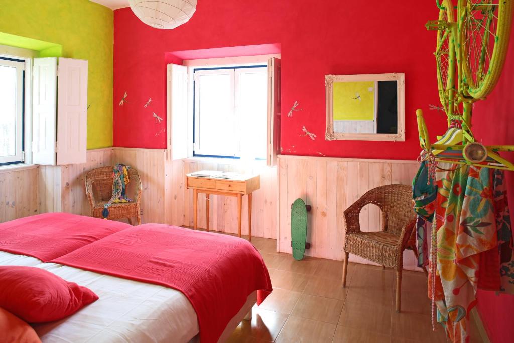 Chill in Ericeira Surf House - 3