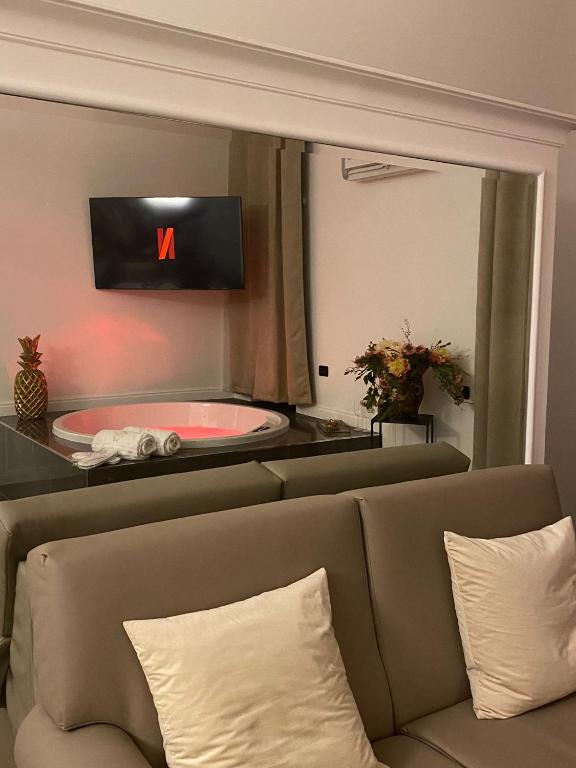 Posedenie v ubytovaní NM Luxury Suites