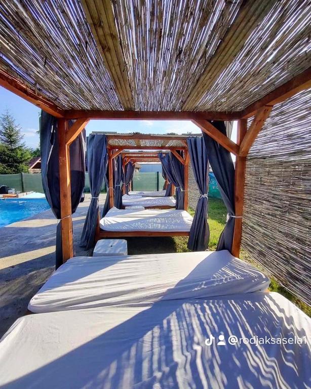 Bazén v ubytování Holiday Home Rodjak sa sela nebo v jeho okolí