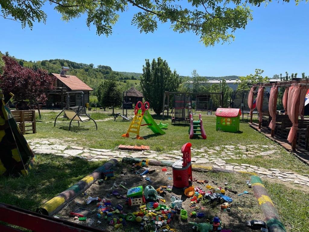 Herní místnost nebo prostor pro děti v ubytování Holiday Home Rodjak sa sela