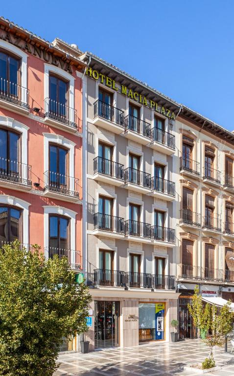 Hotel Macià Plaza - Resim 1