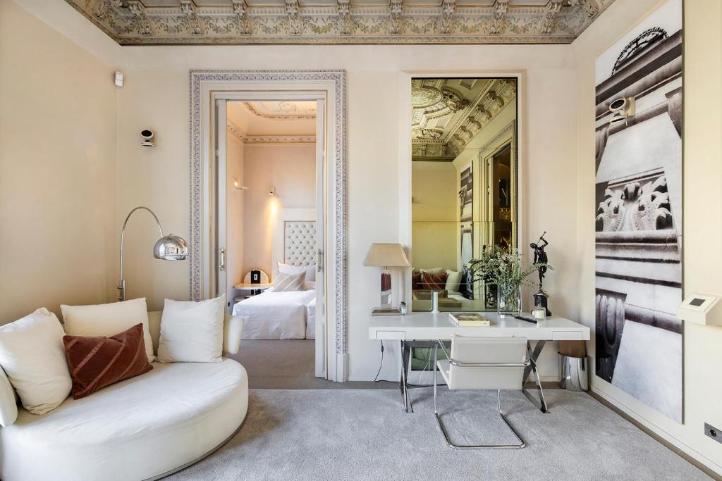 El Palauet Modernist Suites Barcelona - Resim 43