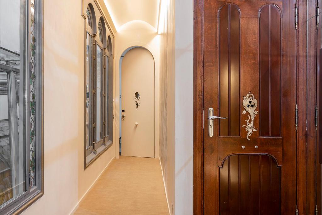 El Palauet Modernist Suites Barcelona - Resim 44