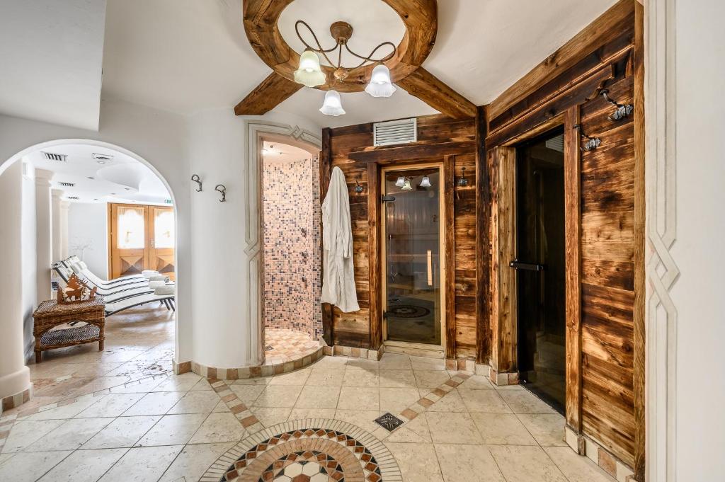Postel nebo postele na pokoji v ubytování Hotel Ravelli Luxury Spa