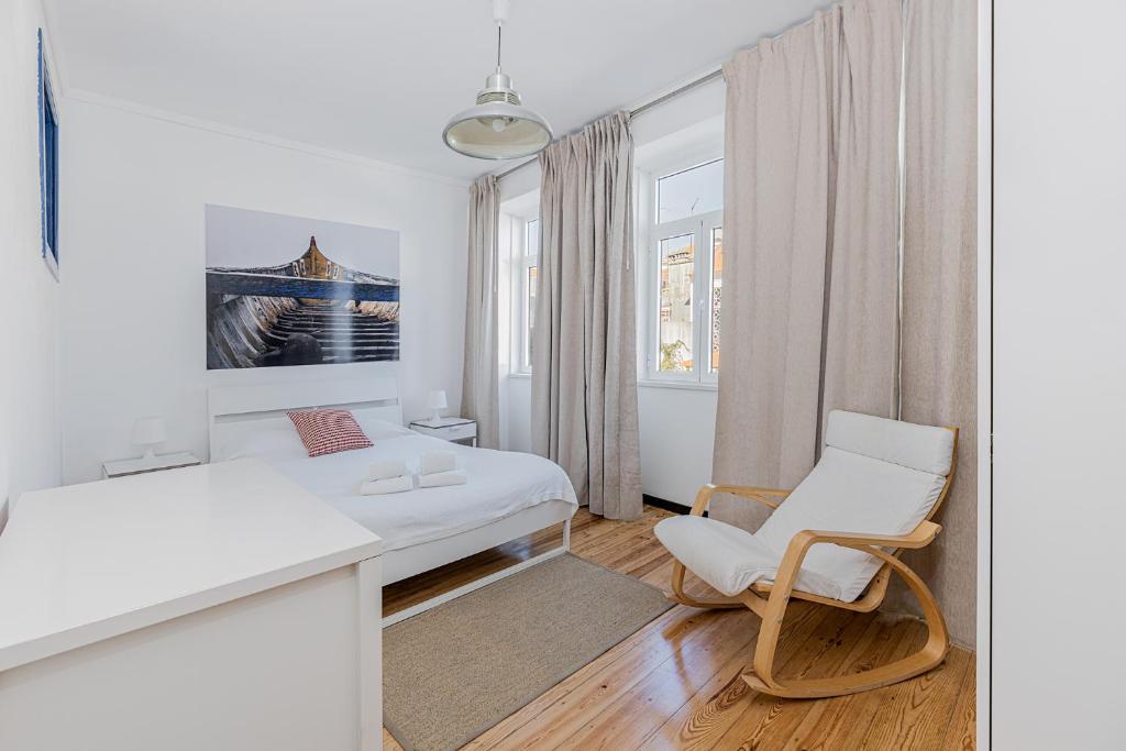 A Lodge in Blue - 10