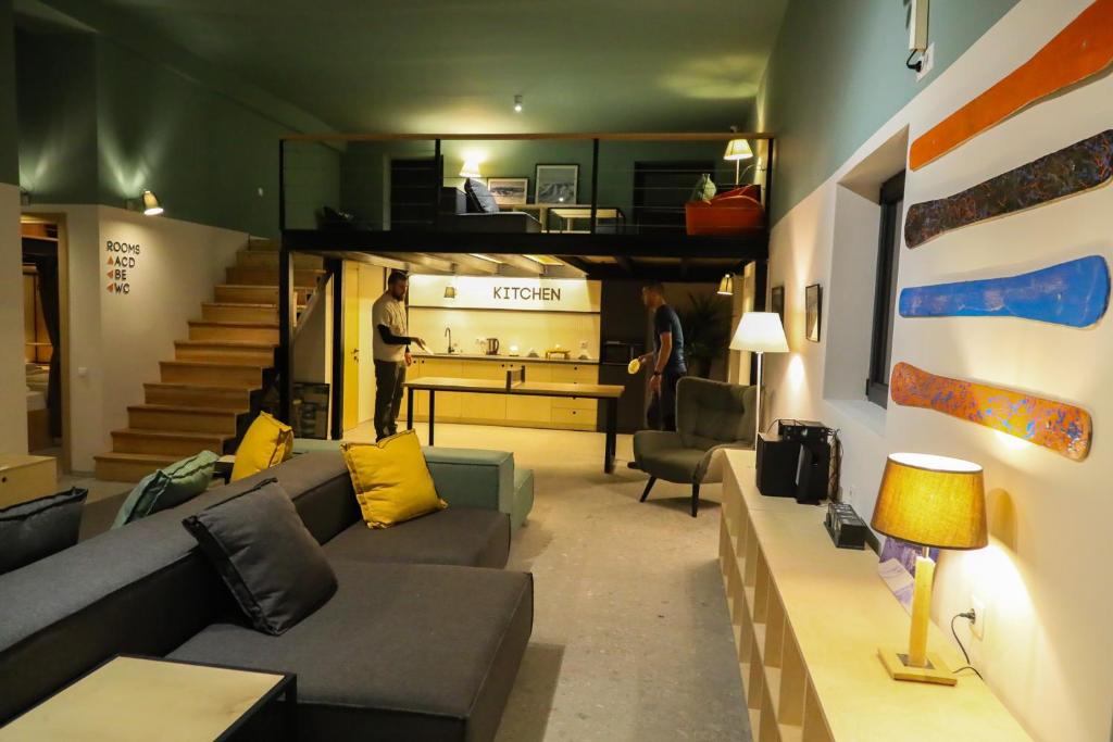 Posezení v ubytování Khada Hostel