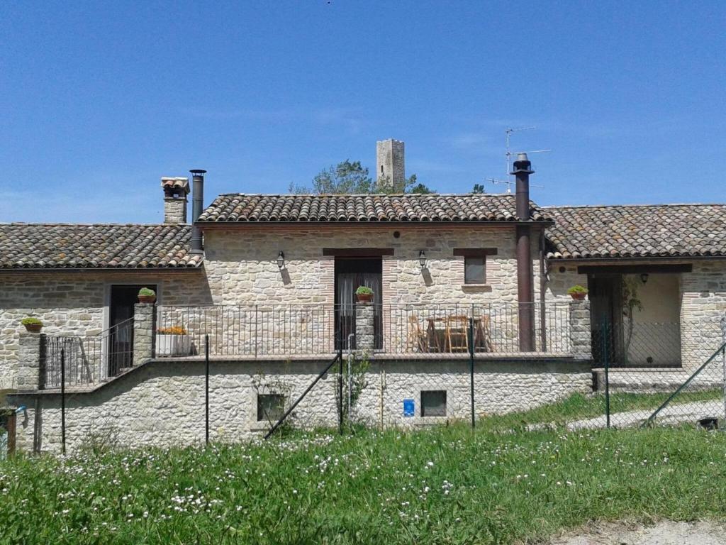 Terrace Retreat in the Marche - Housity