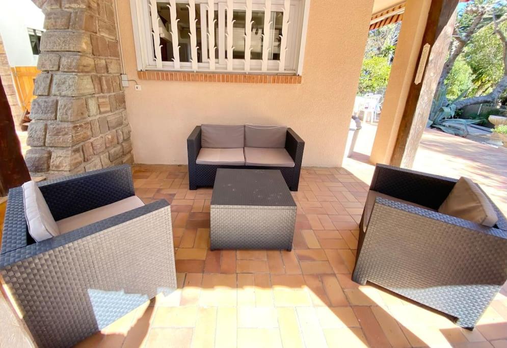 Fotografia z galérie ubytovania Villa DAMALIX front de mer 5 pax Plage v destinácii Saint-Raphaël