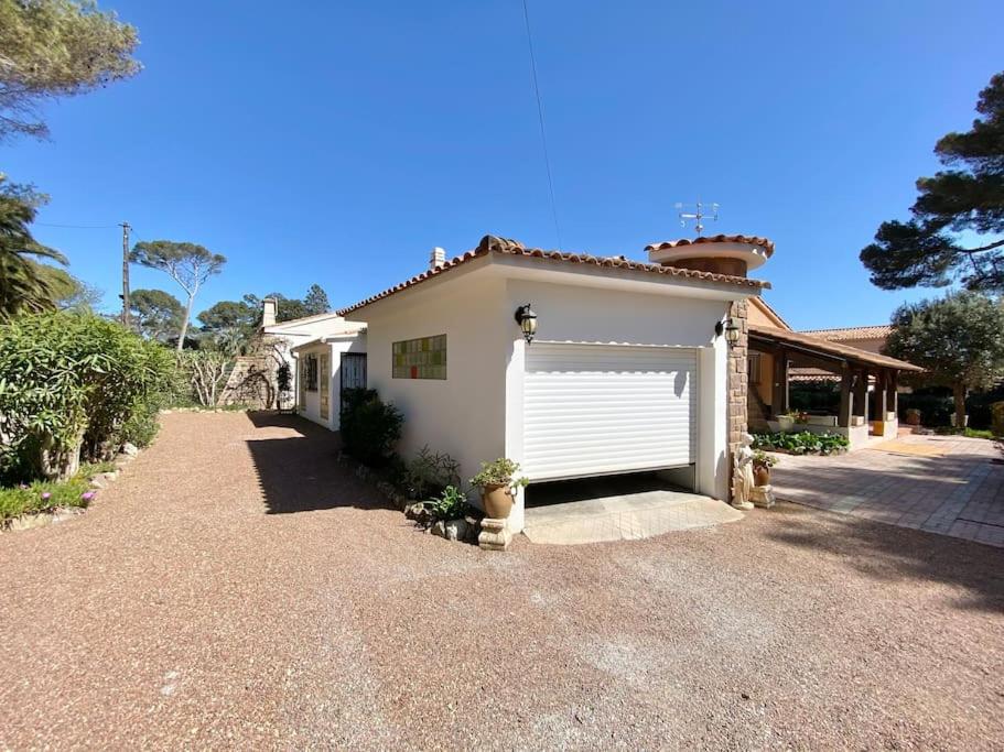 Fotografia z galérie ubytovania Villa DAMALIX front de mer 5 pax Plage v destinácii Saint-Raphaël