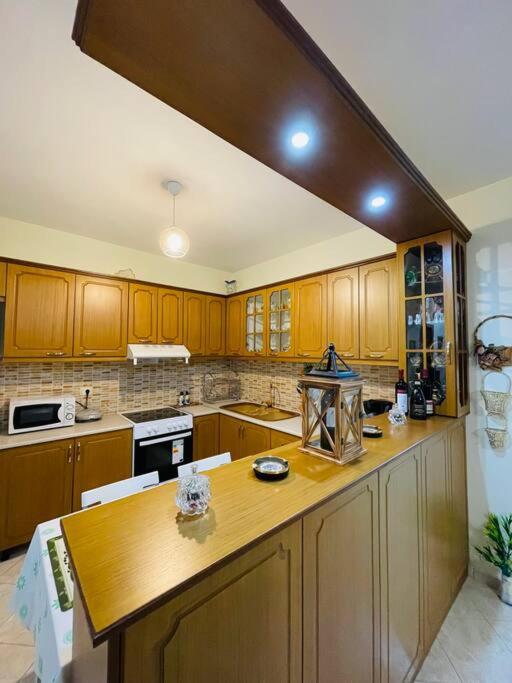 Aleksander’s New and spacious Apartment in Saranda - Imazhi 2