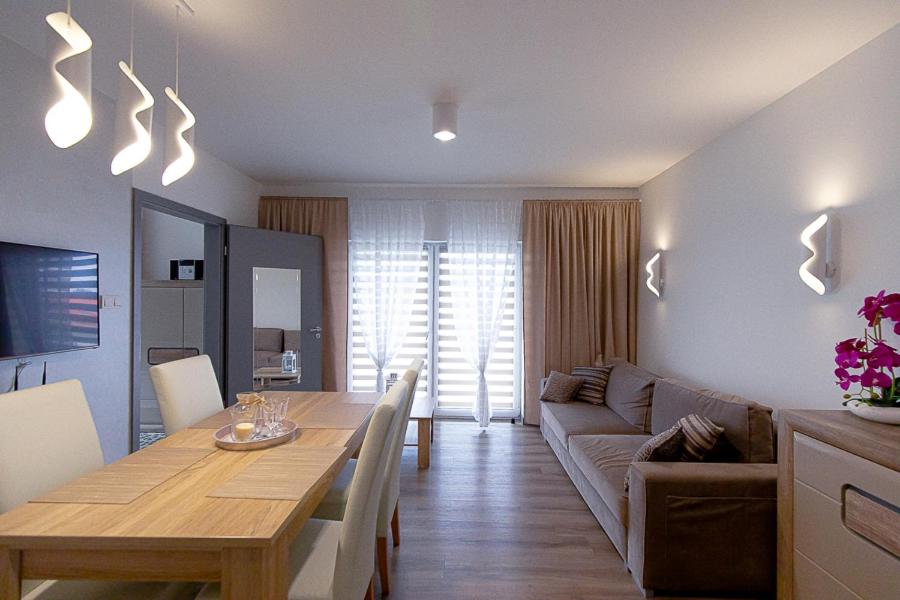 Posedenie v ubytovaní Apartament & Spa 5 Mórz