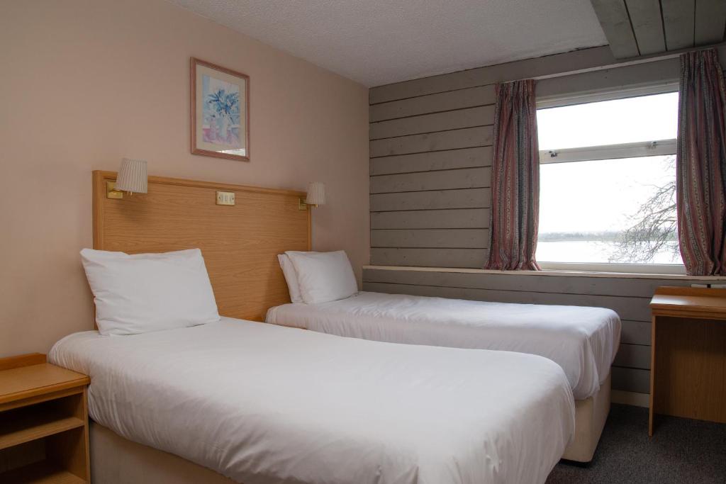Royal Hotel, Bar & Grill - 